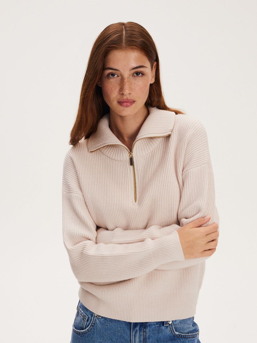 Zipped Turtle Neck Sweater Color Nude RESERVED 5885V 02X