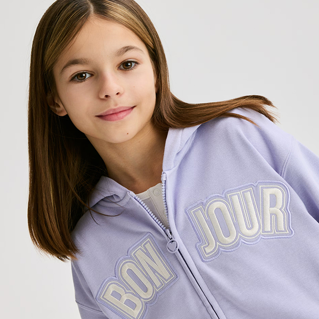 Check out our SWEATSHIRTS collection for GIRL! - RESERVED banner