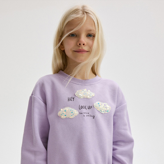 Check out our SWEATSHIRTS collection for GIRL! - RESERVED banner