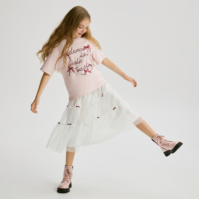 Check out our NEW-IN collection for GIRL! - RESERVED banner