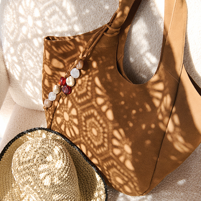 Check out our ACCESORIES for WOMEN! - RESERVED banner