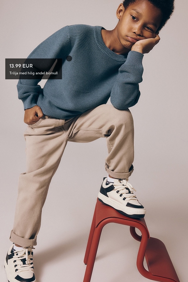 Check out our SWEATSHIRTS collection for BOY! - RESERVED banner