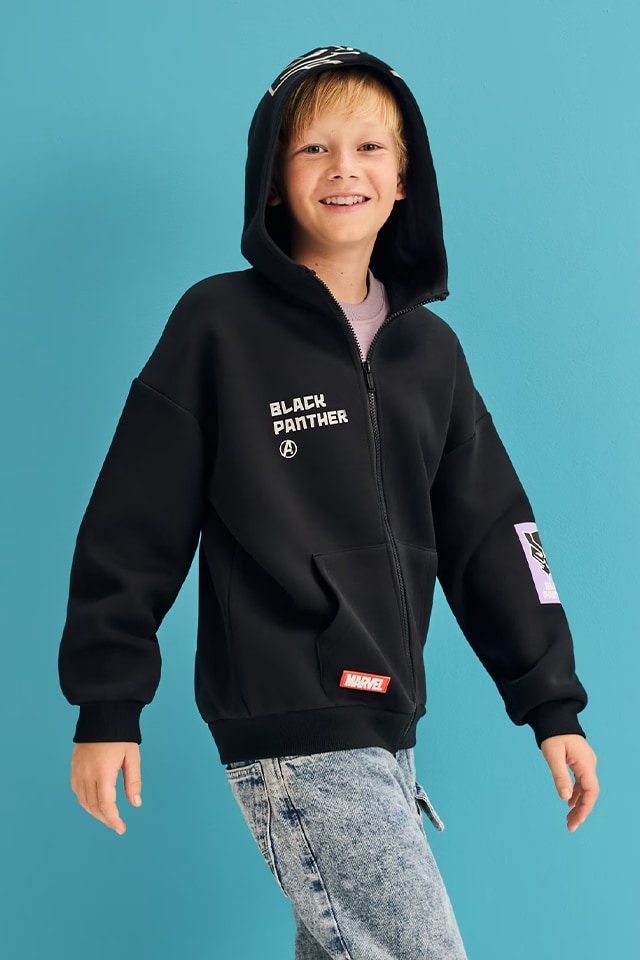 Check out our SWEATSHIRTS collection for BOY! - RESERVED banner