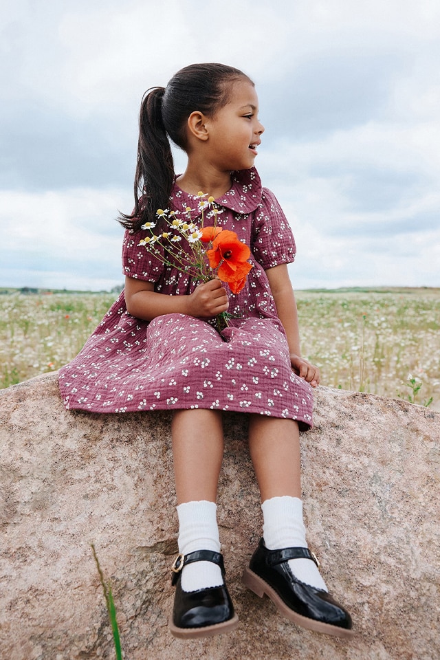 Check out our DRESSES collection for GIRL - RESERVED banner