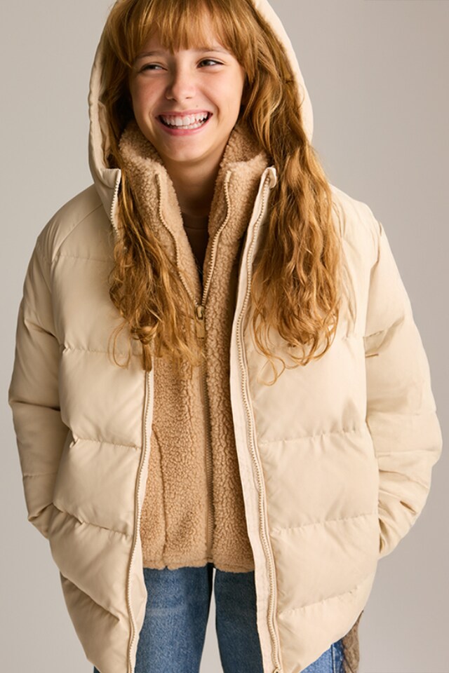 Check out our OUTERWEAR collection for GIRL! - RESERVED banner