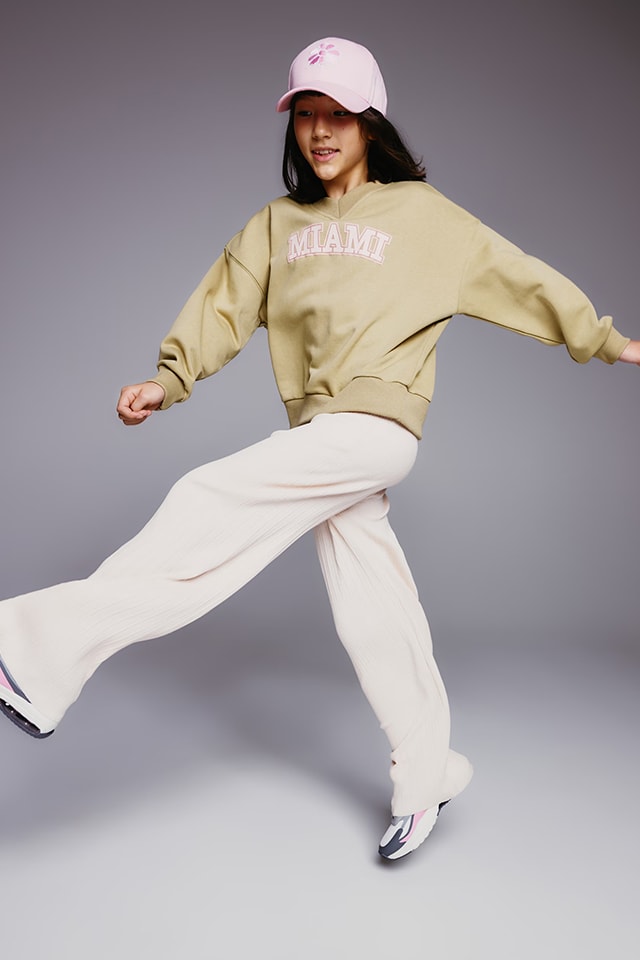 Check out our TROUSERS collection for GIRL! - RESERVED banner