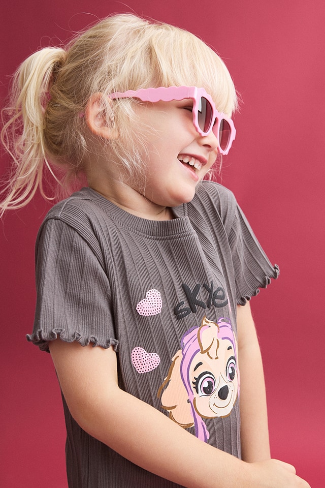 Check out our T-Shirts collection for GIRL - RESERVED banner