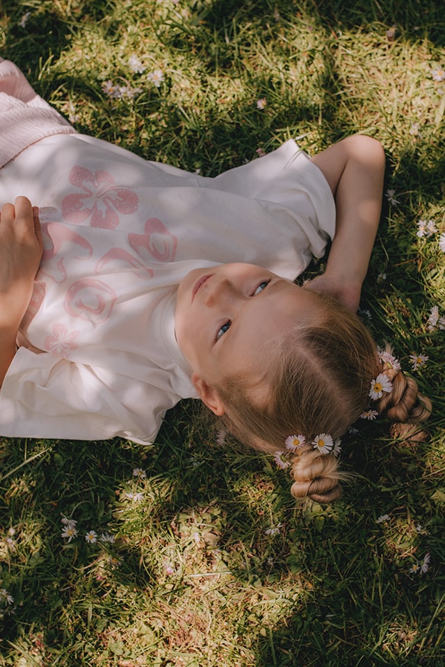 Check out our tshirts collection for GIRL! - RESERVED banner