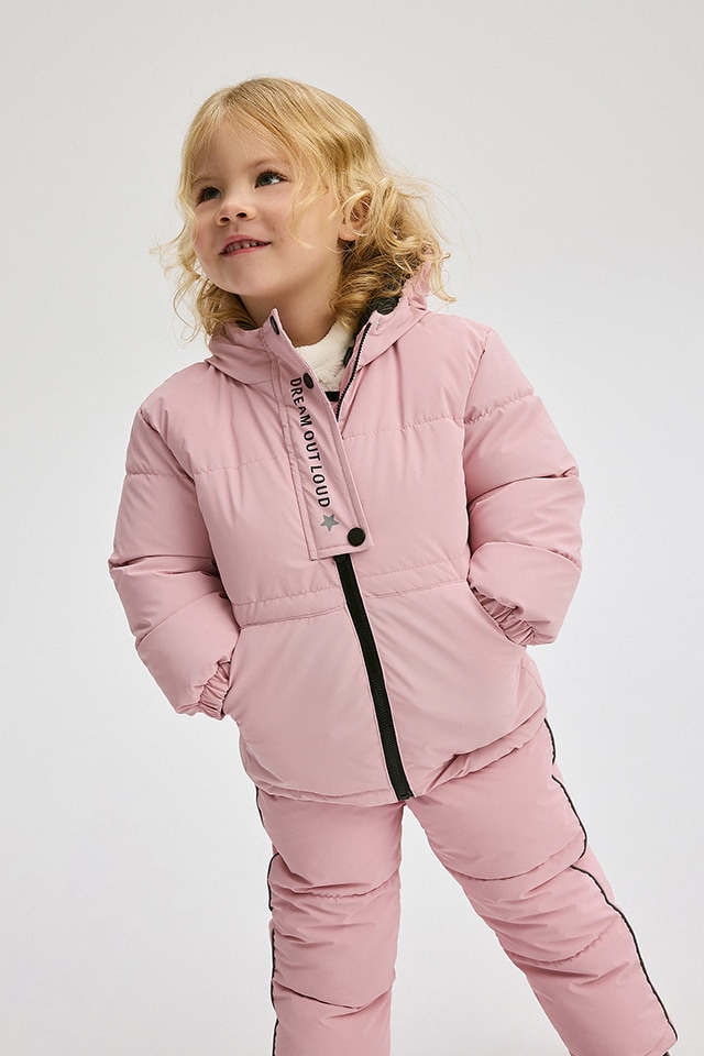 Check out our OUTERWEAR collection for GIRL! - RESERVED banner