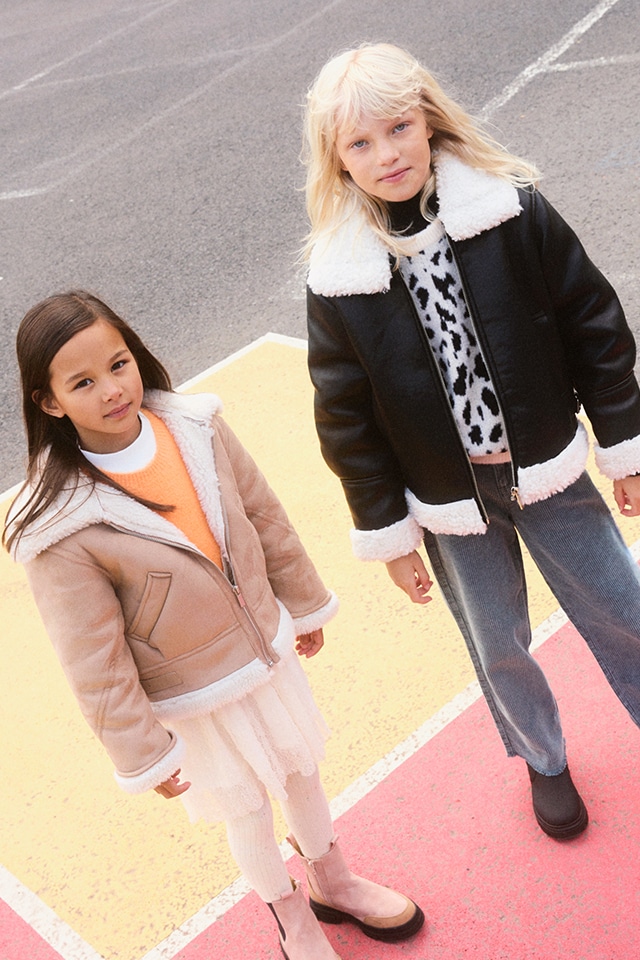 Check out our JACKETS AND COATS collection for GIRL! - RESERVED banner