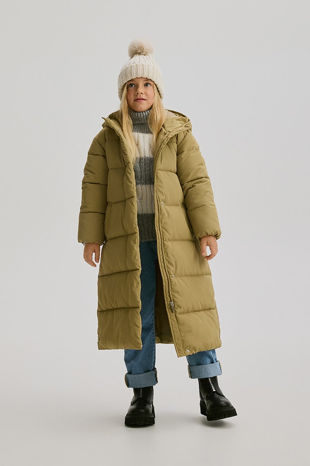 Check out our OUTERWEAR collection for GIRL! - RESERVED banner