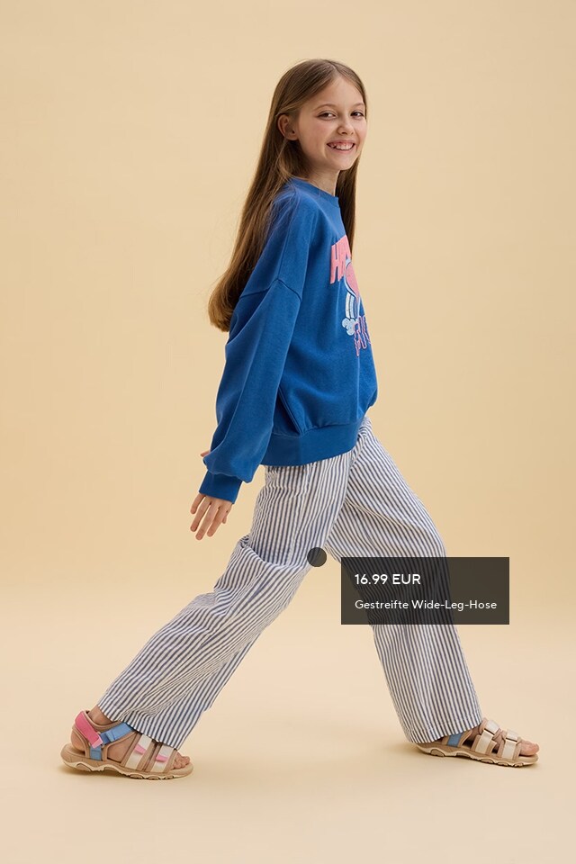 Check out our TROUSERS collection for GIRL! - RESERVED banner