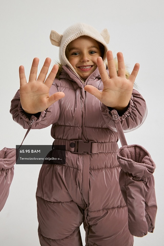 Check out our OUTERWEAR collection for GIRL! - RESERVED banner