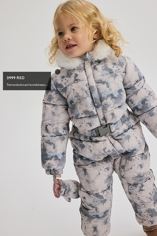 Check out our OUTERWEAR collection for GIRL! - RESERVED banner