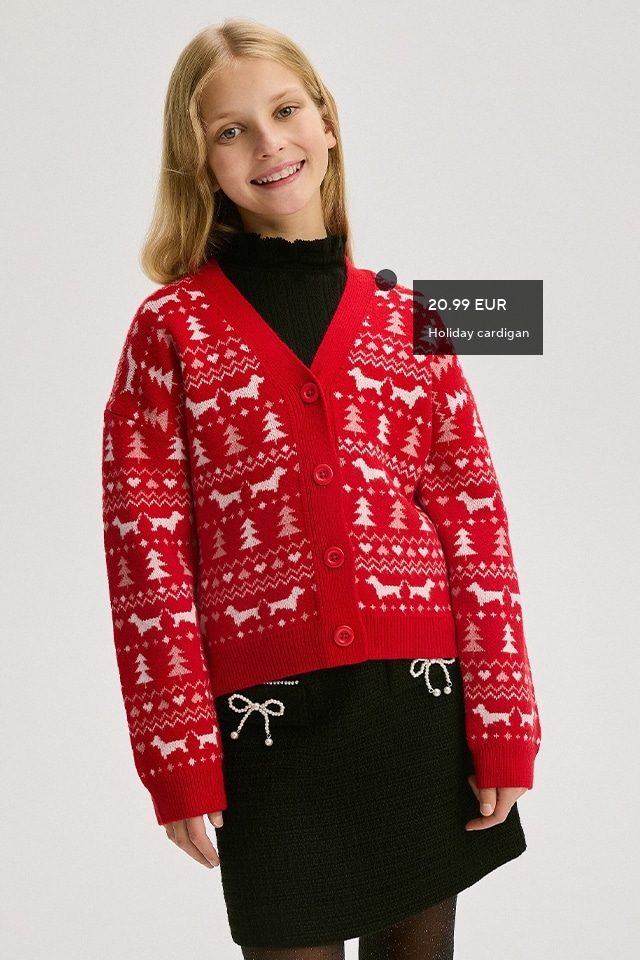 Check out our SWEATERS collection for GIRL! - RESERVED banner