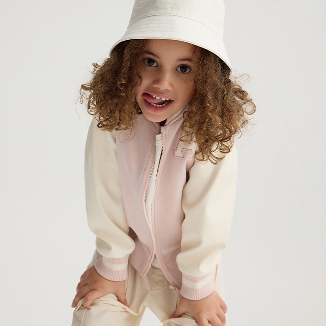 Check out our OUTERWEAR collection for GIRL! - RESERVED banner