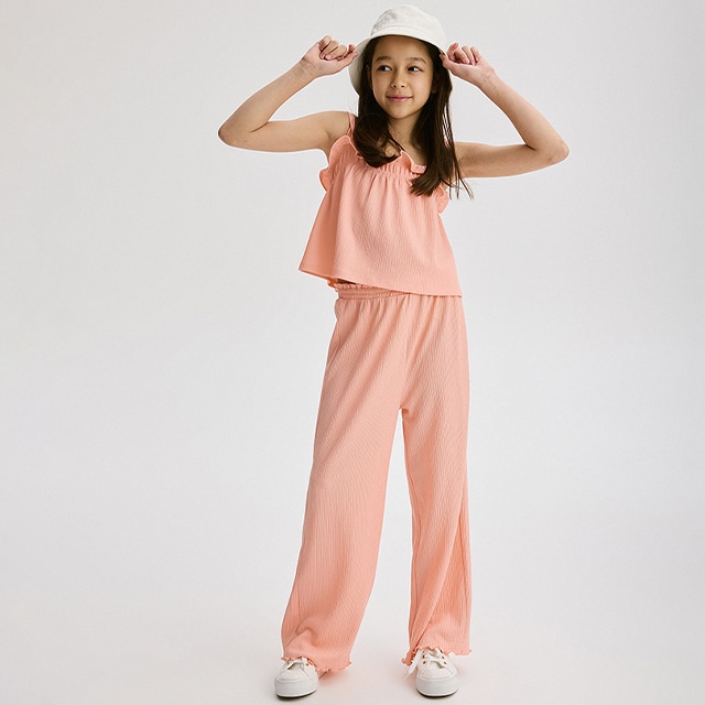 Check out our TROUSERS collection for GIRL - RESERVED banner