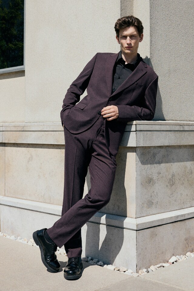 Check out our SUITS collection - RESERVED banner