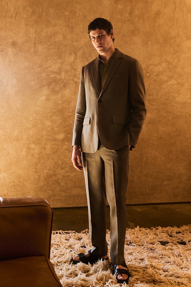 Check out our MEN'S OUTFITS collection - RESERVED banner