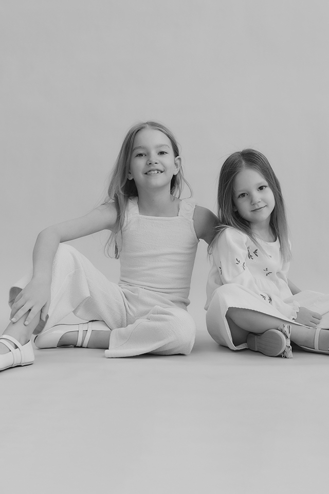 Check out our SPRING-SUMMER 2025 SALE - RESERVED banner