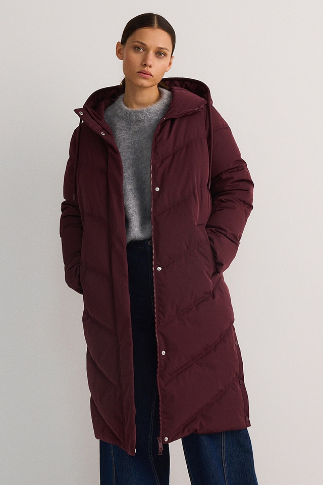 Check out our women's COATS AND JACKETS collection - RESERVED banner