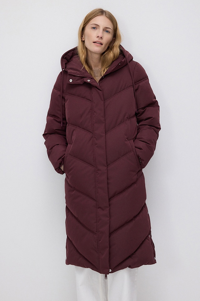 Check out our women's COATS AND JACKETS collection - RESERVED banner