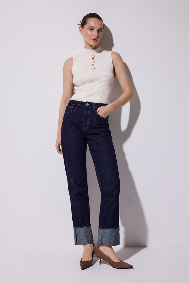 Check out our JEANS collection for HER - RESERVED banner
