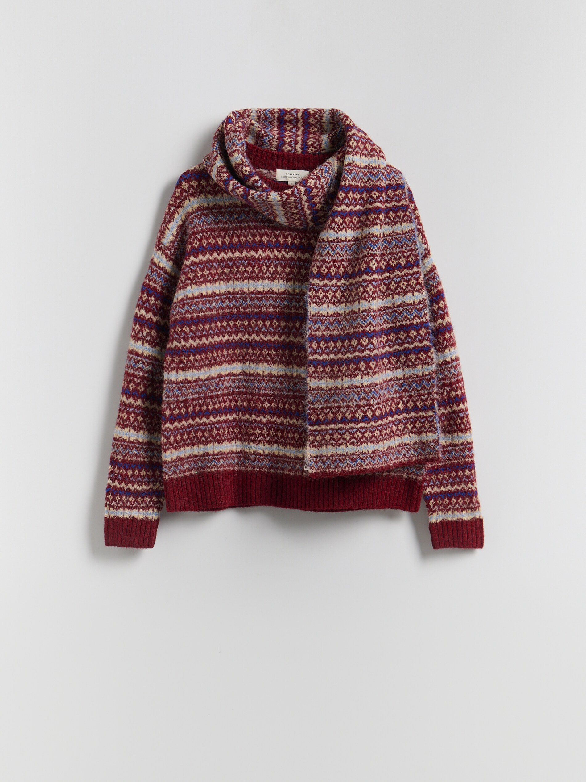 Reserved - LADIES` SWEATER & SCARF φωτογραφία