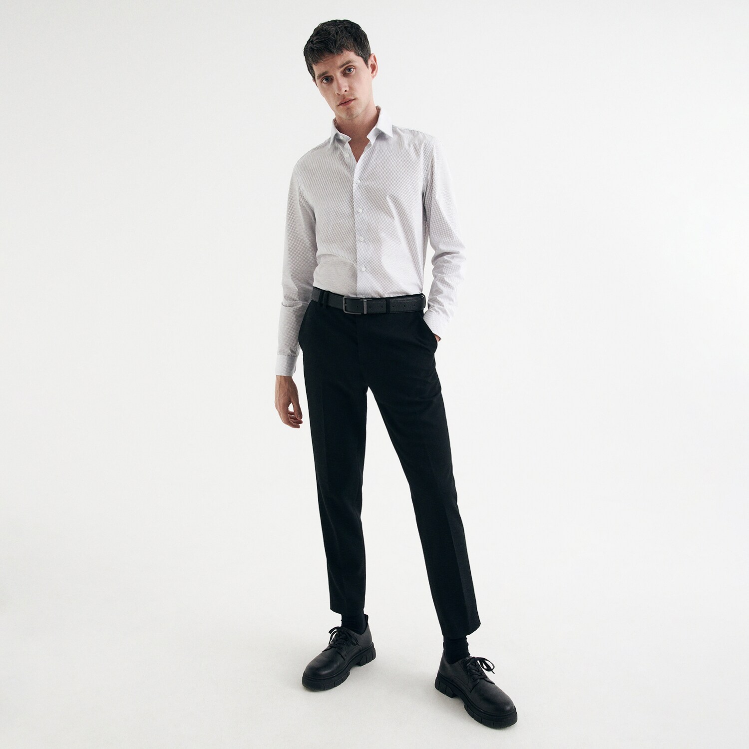 Reserved – Cămașă slim fit cu picățele – Alb alb imagine noua 2022