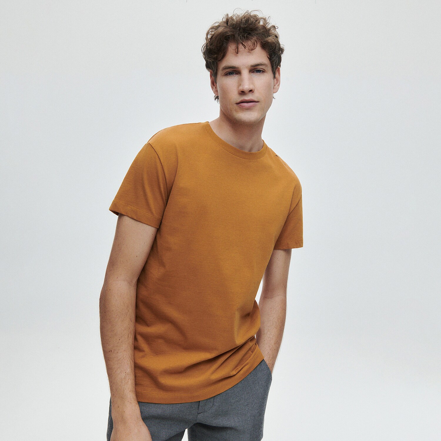 Reserved – Men`s t-shirt – Galben clothes imagine noua 2022