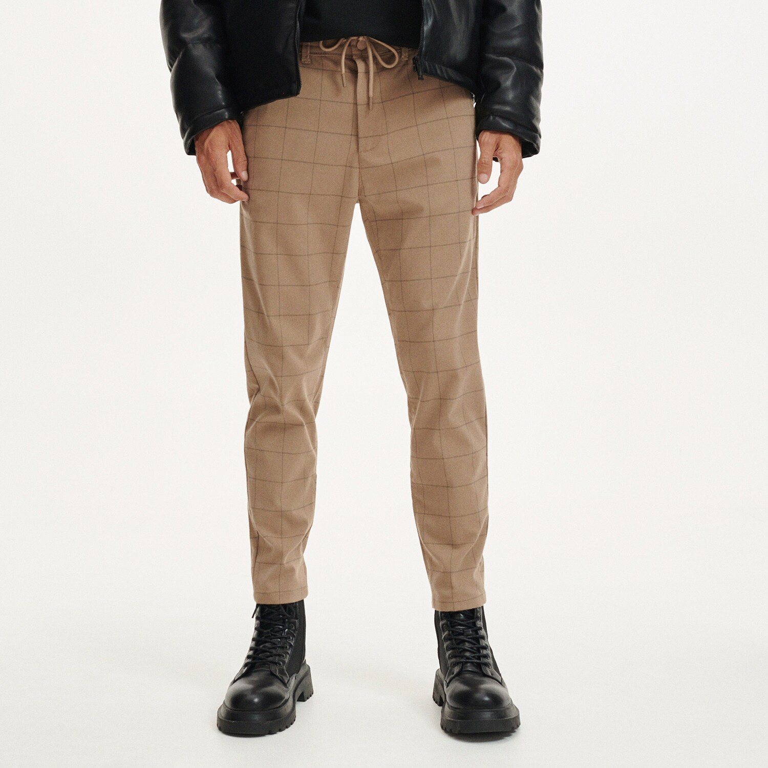 Reserved – Pantaloni carrot slim ecosez – Bej bej imagine noua 2022