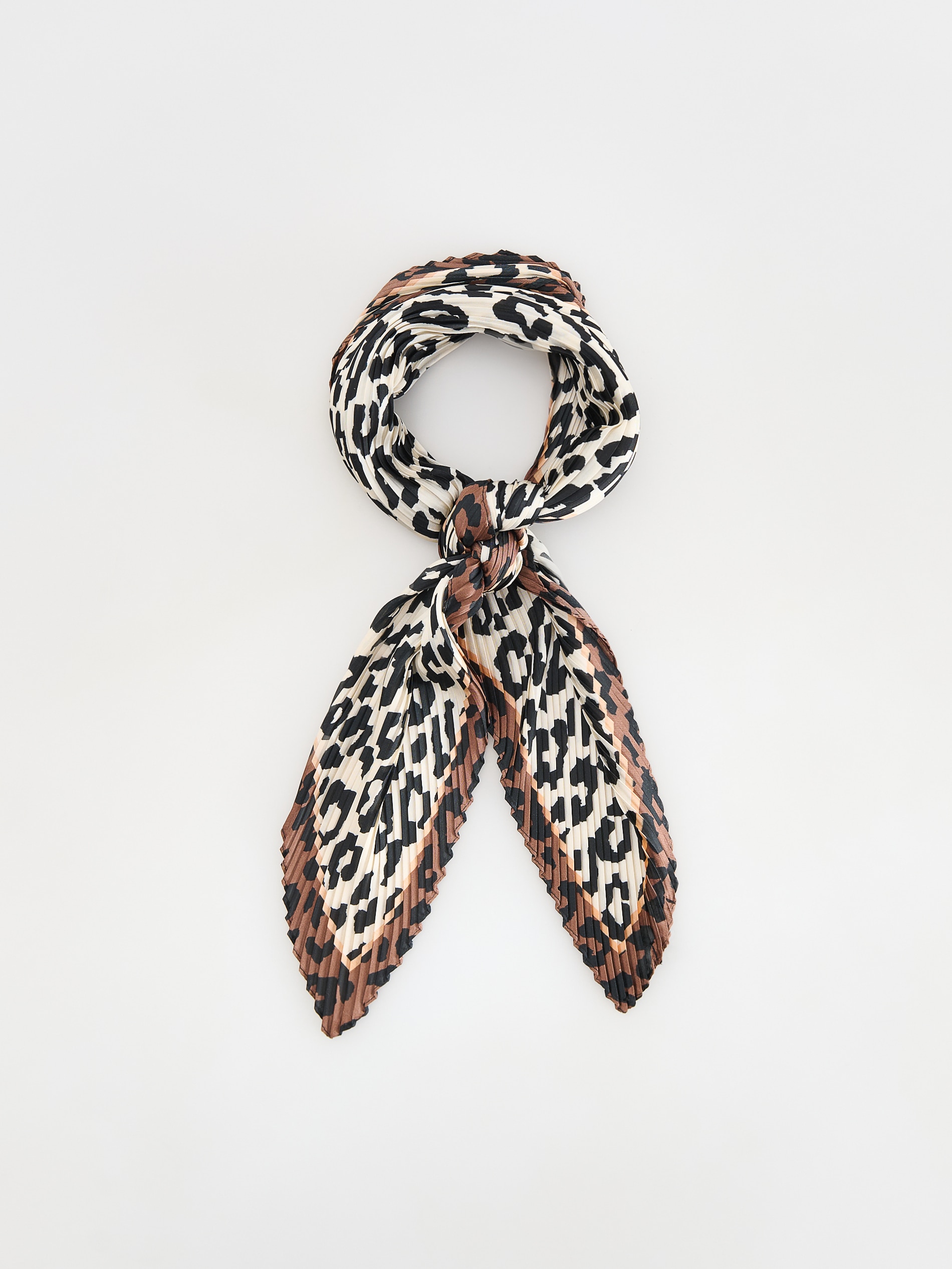 Reserved - LADIES` SCARF φωτογραφία
