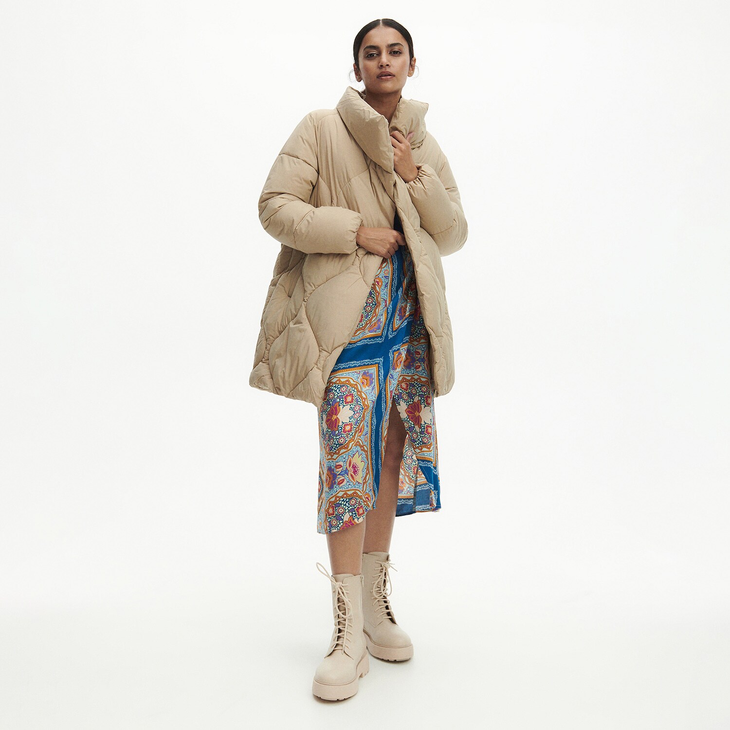 Reserved – Ladies` coat – Bej bej imagine noua 2022