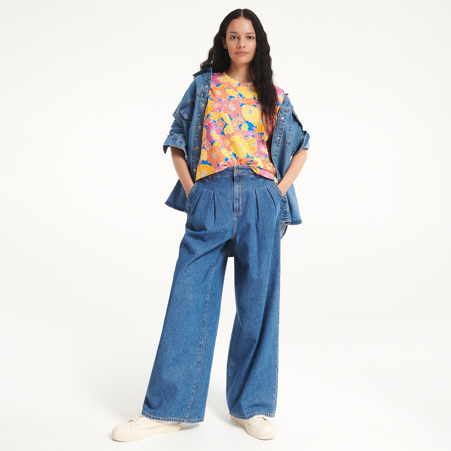 Reserved – Tricou oversized cu model – Galben imagine noua 2022