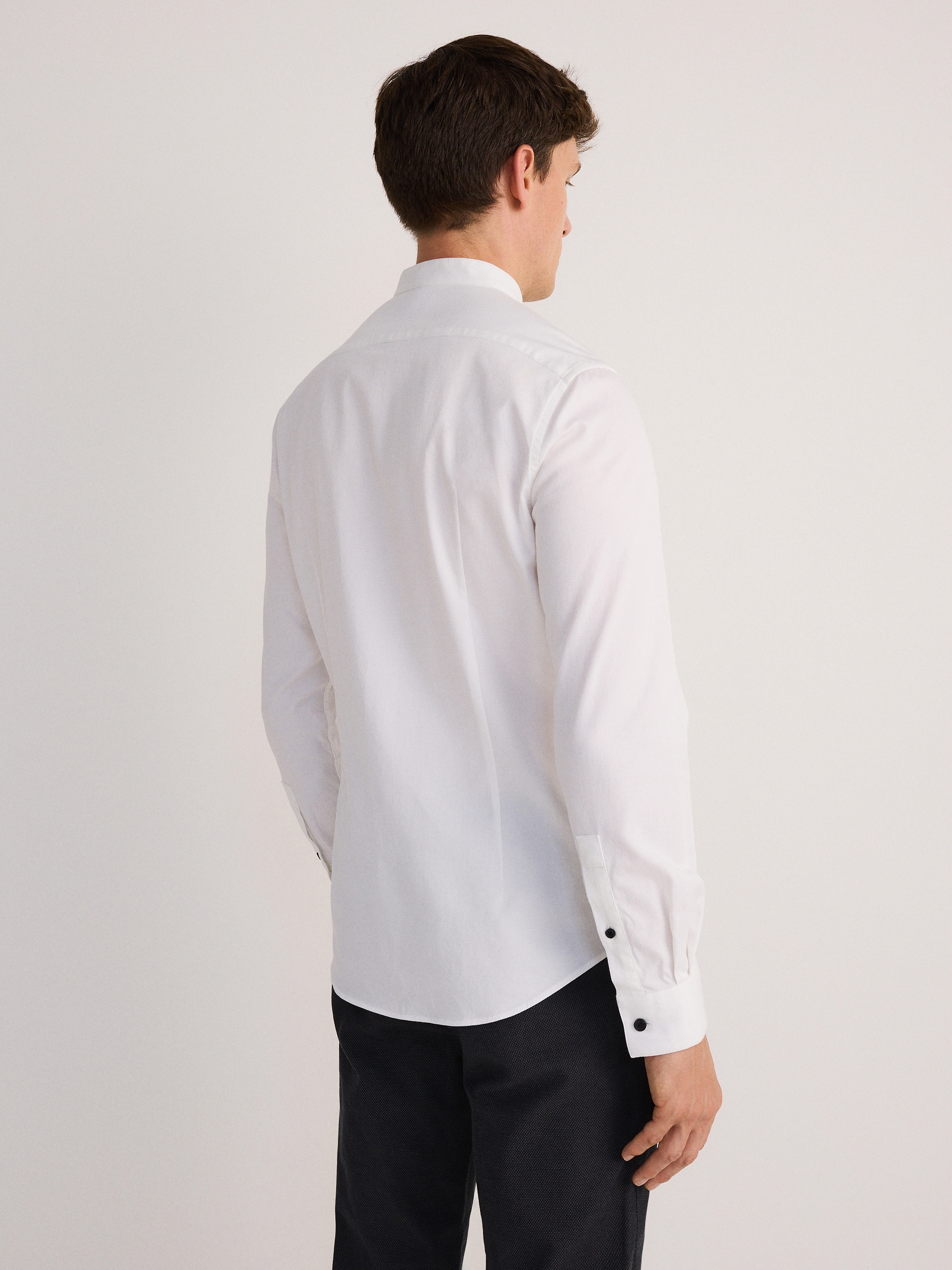 Reserved - Košeľa slim fit z egyptskej bavlny - biela