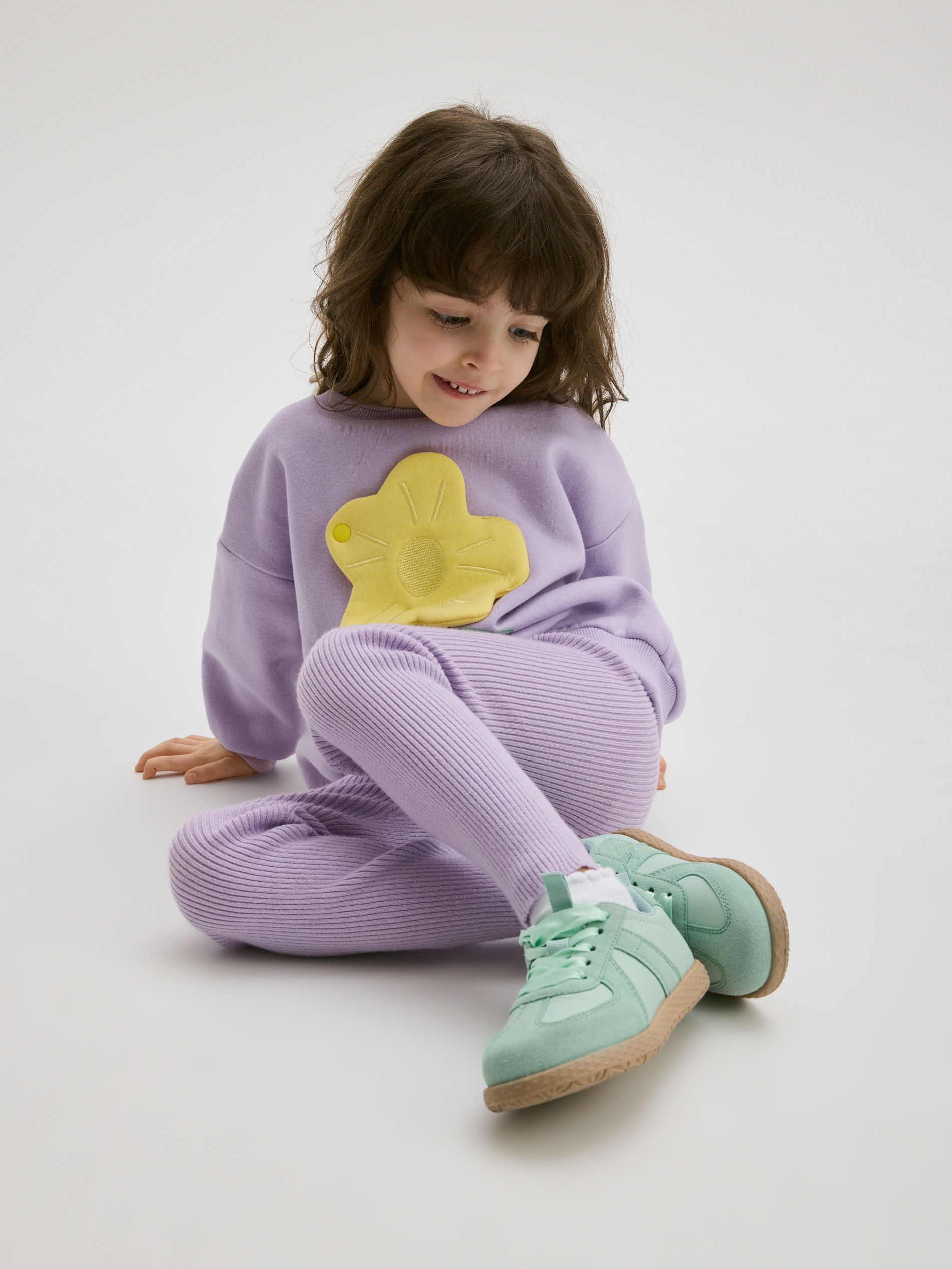 Reserved - GIRLS` TROUSERS φωτογραφία