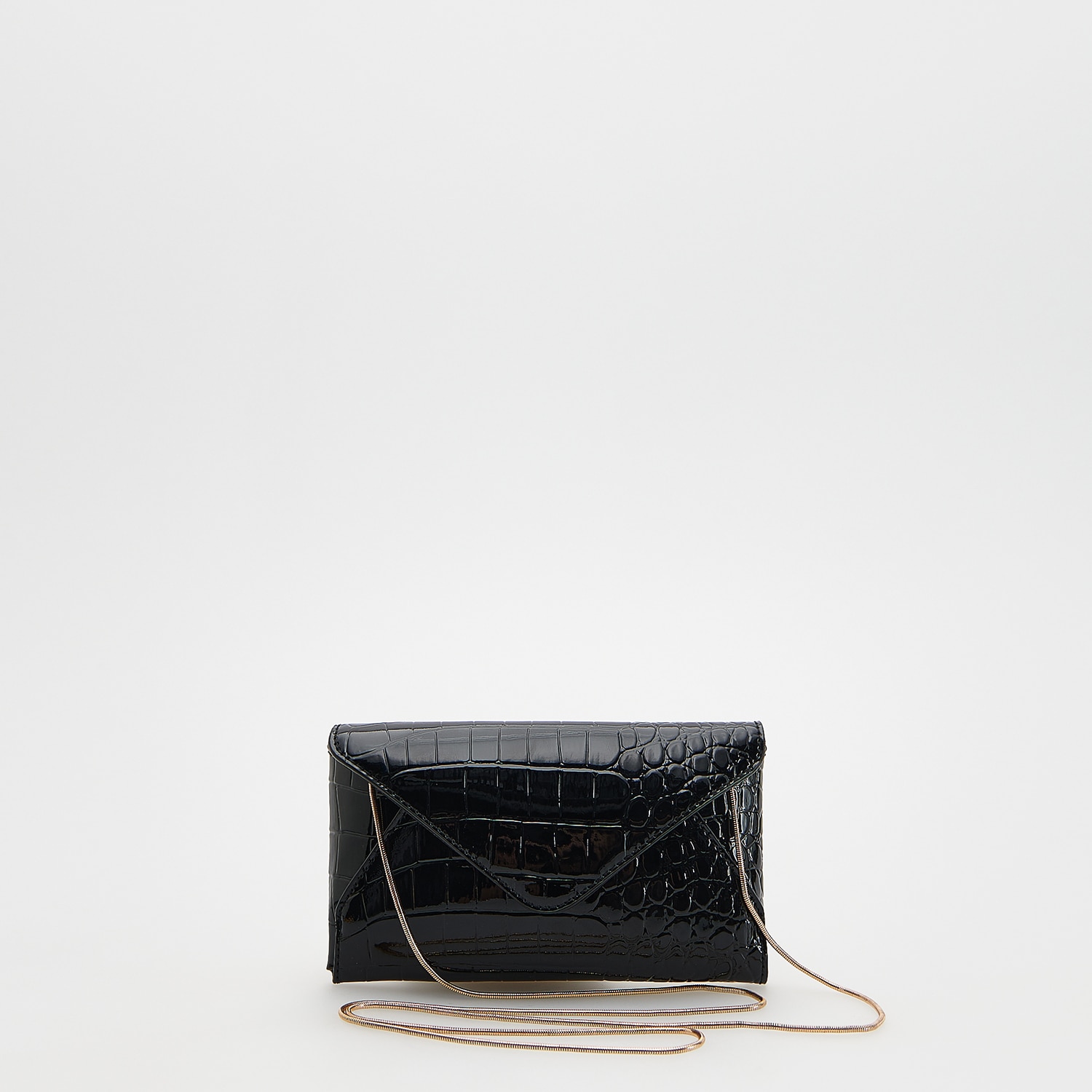 E-shop Reserved - Clutch kabelka z lakovanej umelej kože - Čierna