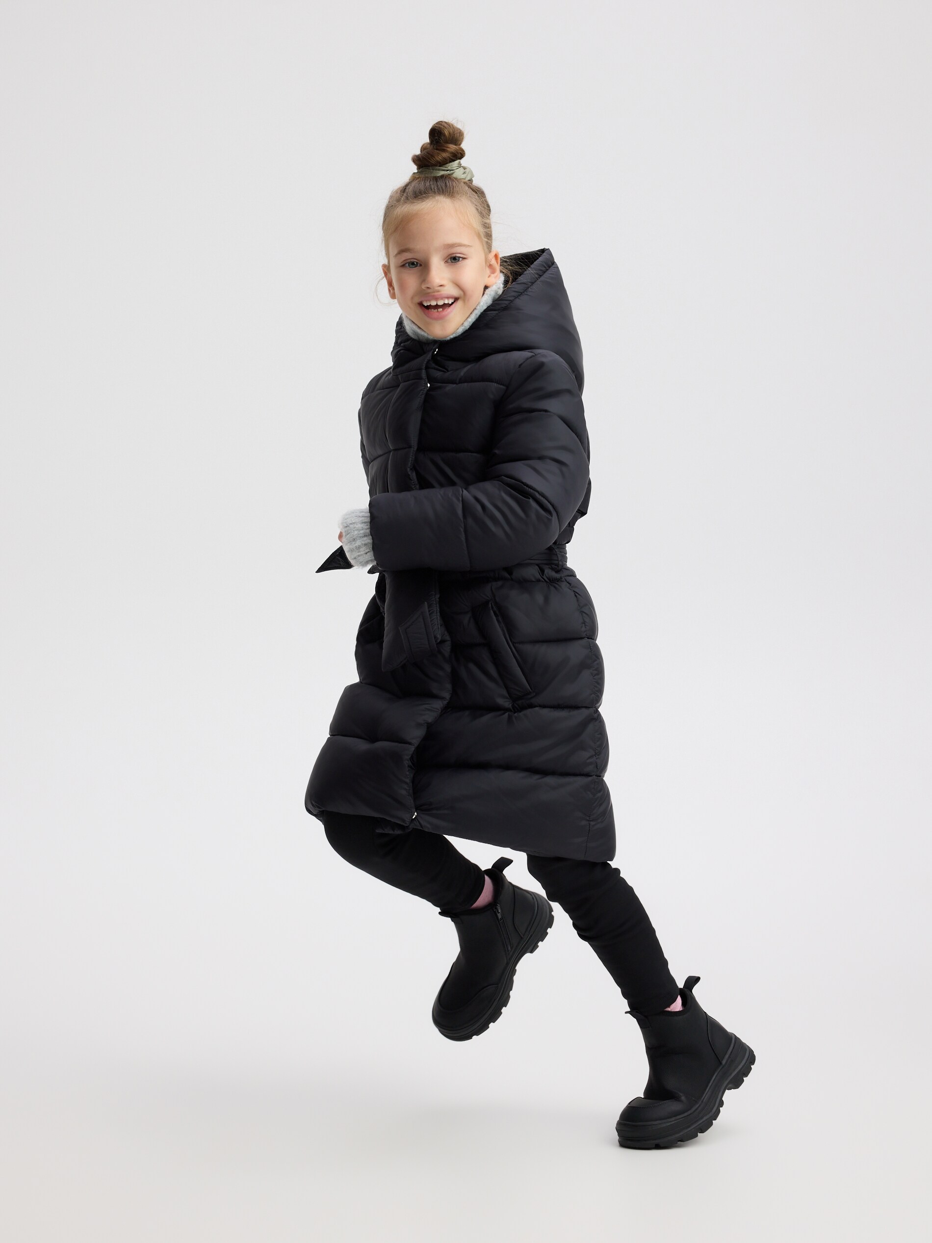 Reserved - GIRLS` COAT & SACHET φωτογραφία