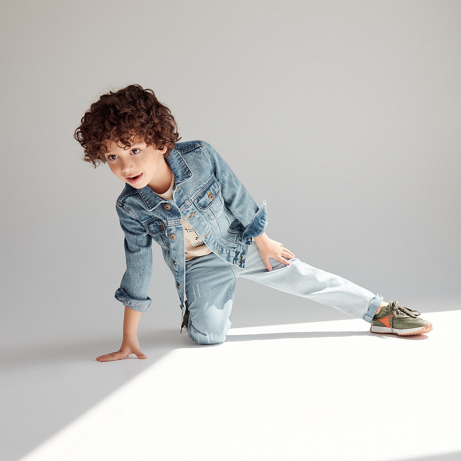 Reserved – Pantofi sport din materiale combinate – Verde Boy imagine noua 2022