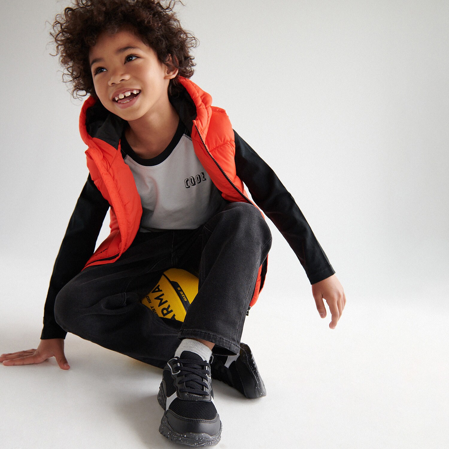 Reserved – Pantofi de drumeție cu talpă decorativă – Negru Boy imagine noua 2022