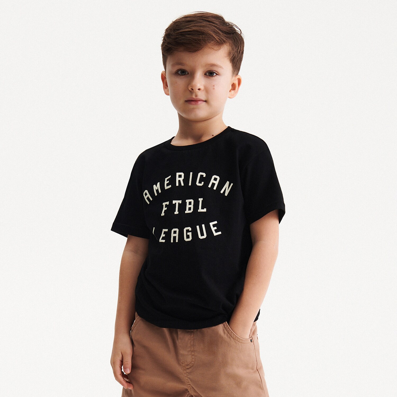 Reserved – Boys` t-shirt – Negru Boy imagine noua 2022