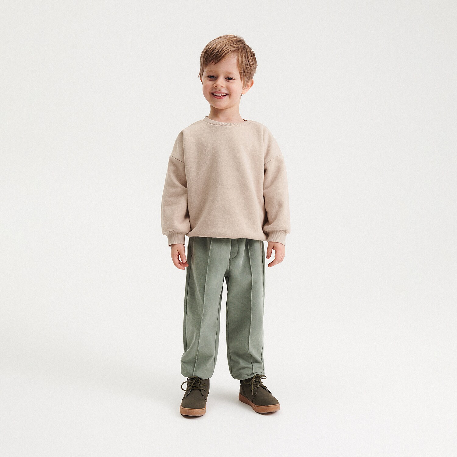 Reserved – Pantaloni de trening cu cusături decorative – Verde baby imagine noua 2022