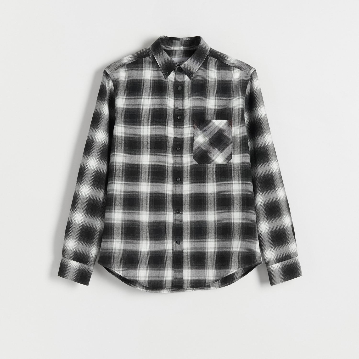E-shop Reserved - Károvaná košeľa regular fit - Čierna