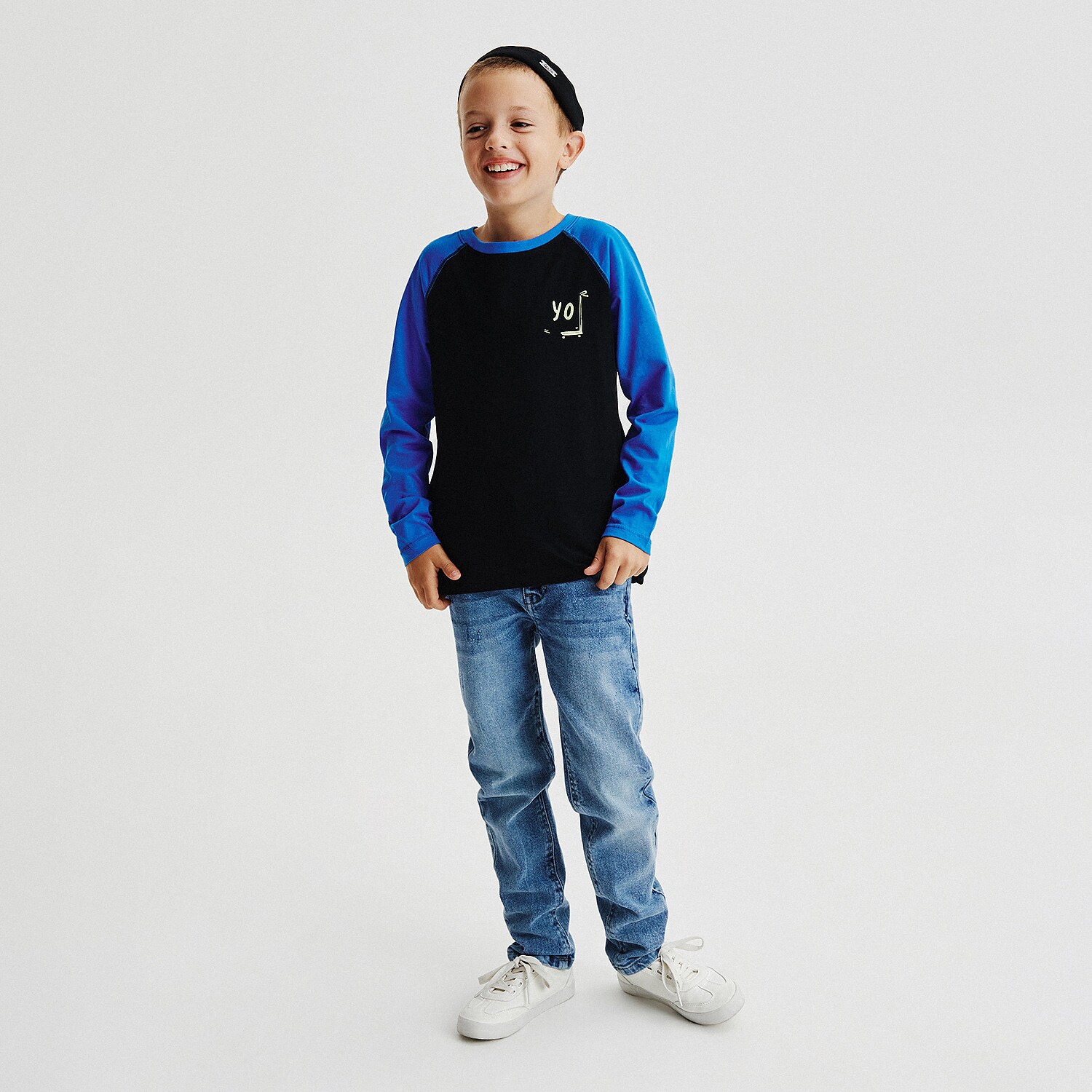 Reserved – Tricou cu mânecă lungă și imprimeu – Negru Boy imagine noua 2022