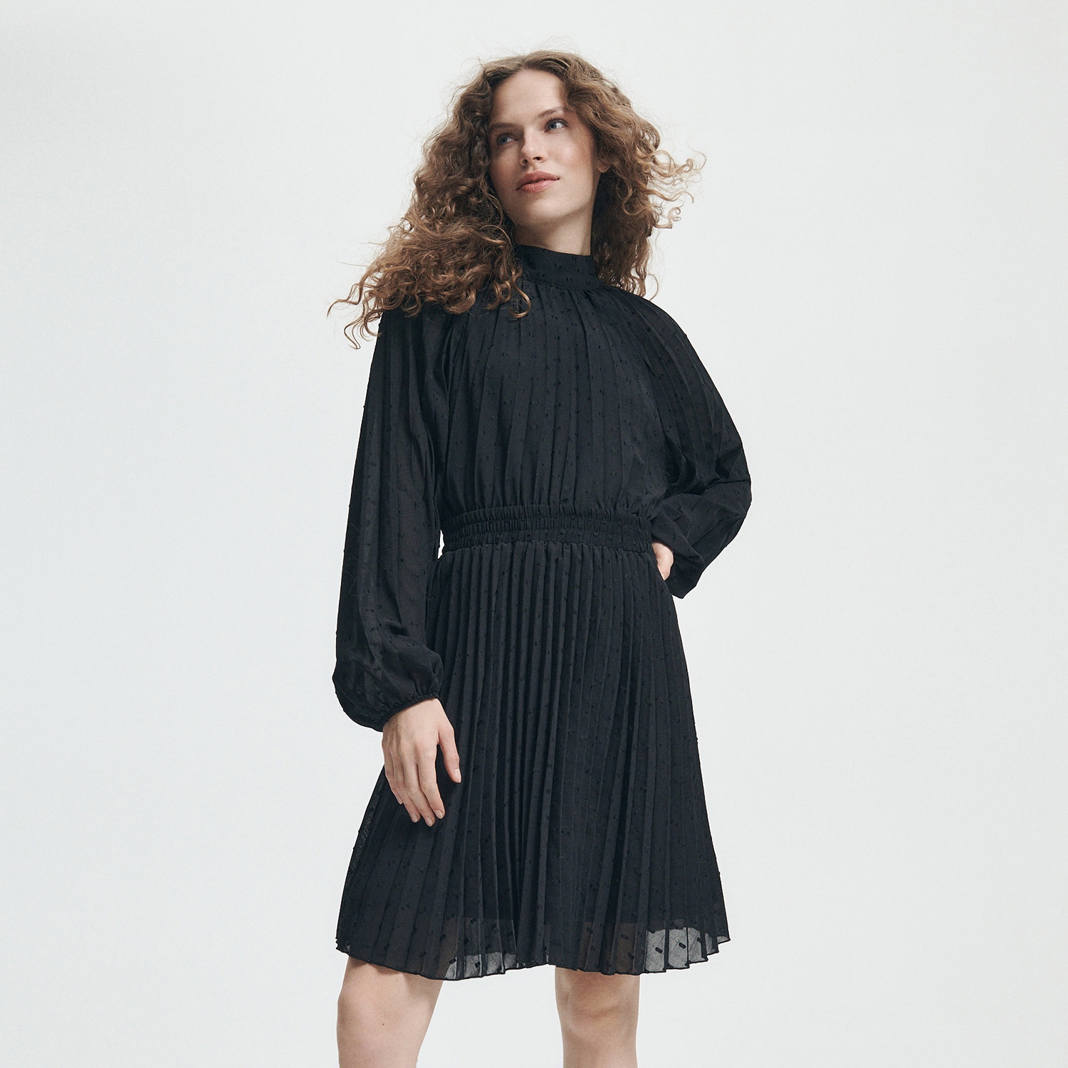 Reserved – Rochie mini plisată – Negru clothes imagine noua 2022
