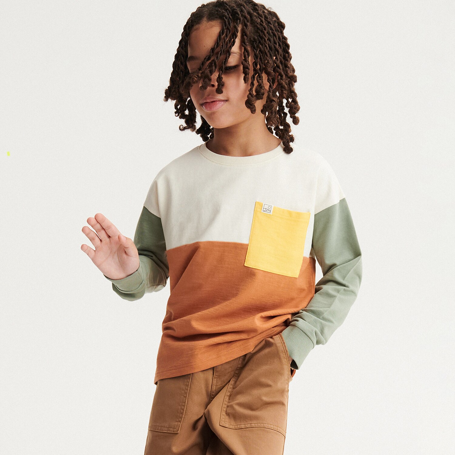 Reserved – Tricou cu mânecă lungă și buzunar – Ivory Boy imagine noua 2022
