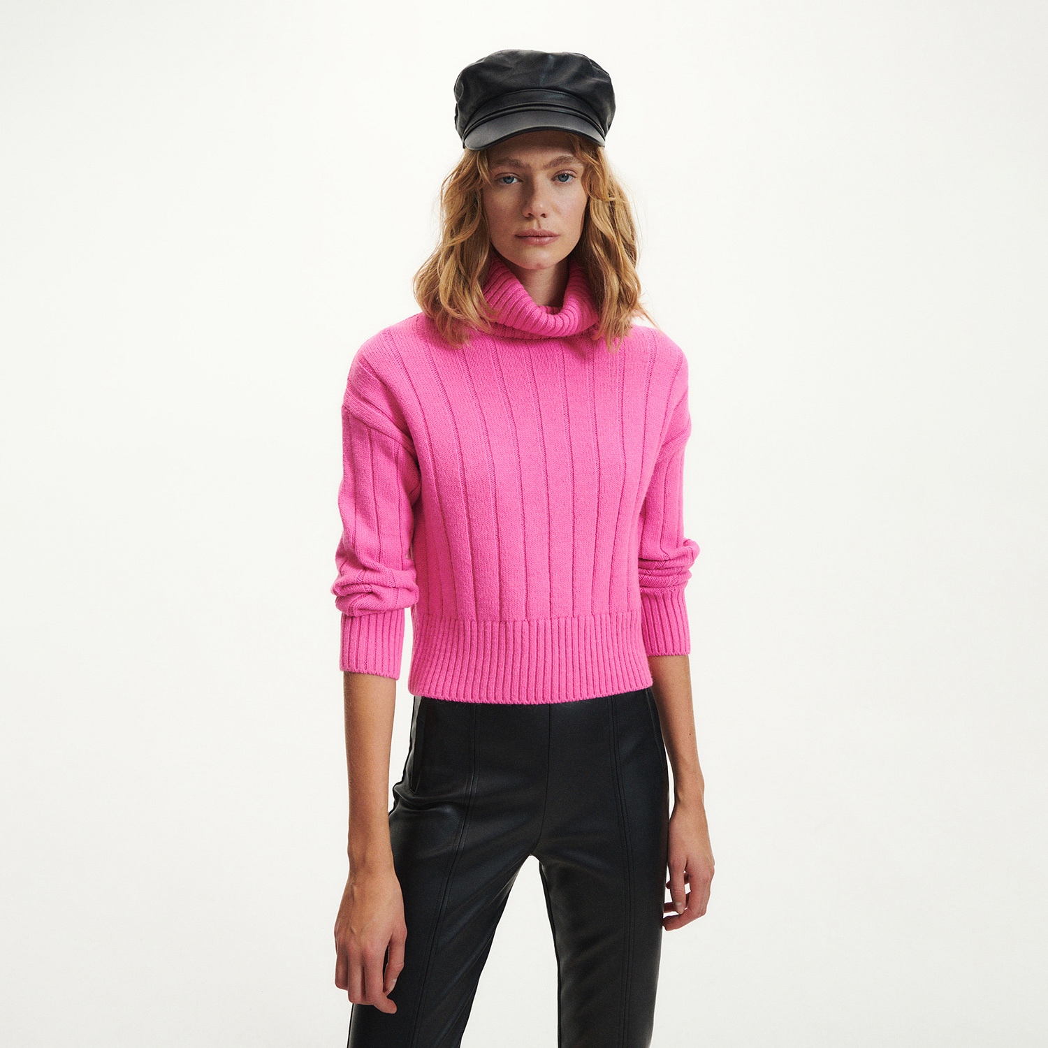 Reserved – Pulover amplu din tricot striat – Roz amplu imagine noua 2022