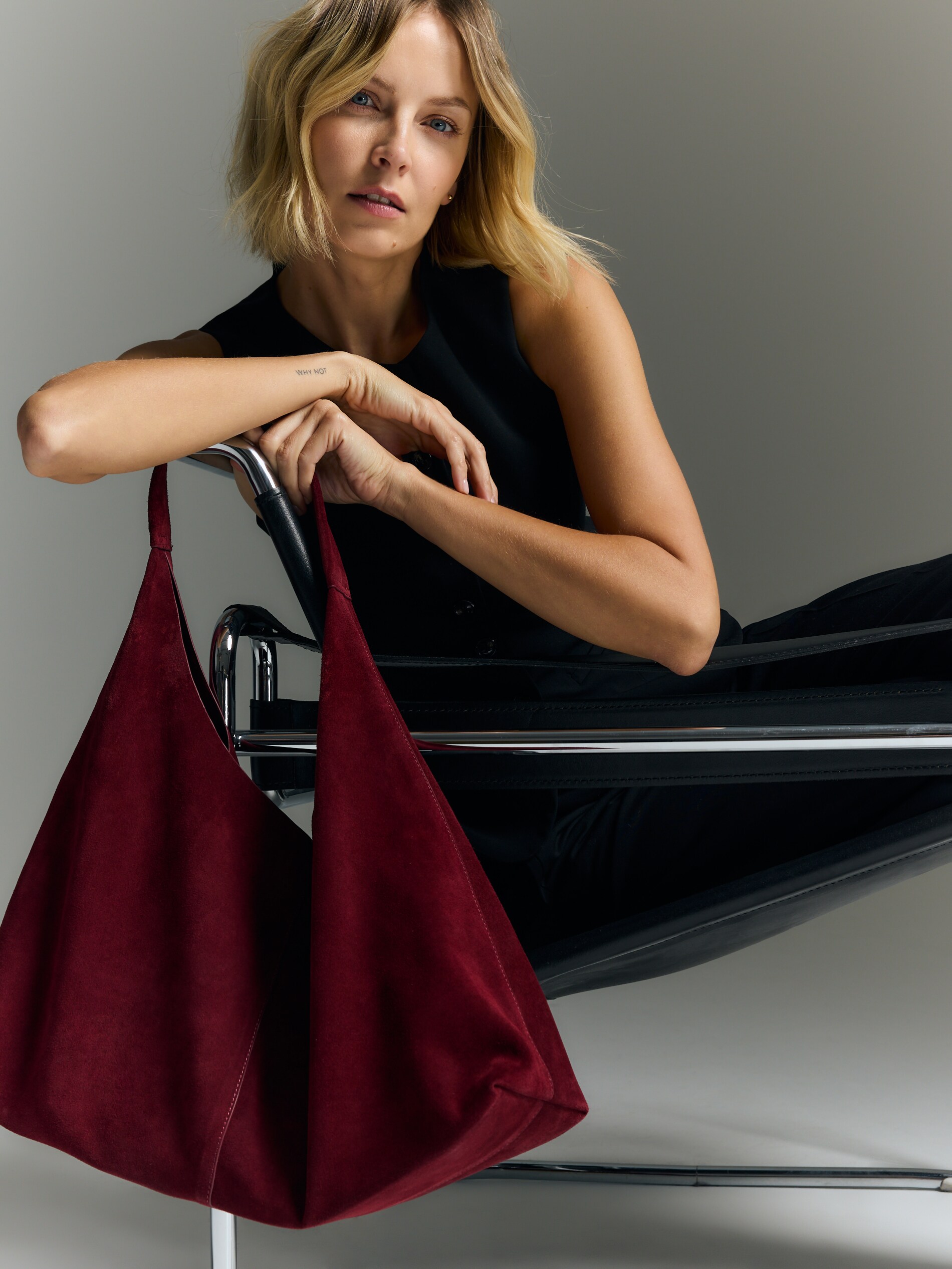 Reserved - Zamszowa torebka shopper z saszetką - bordowy