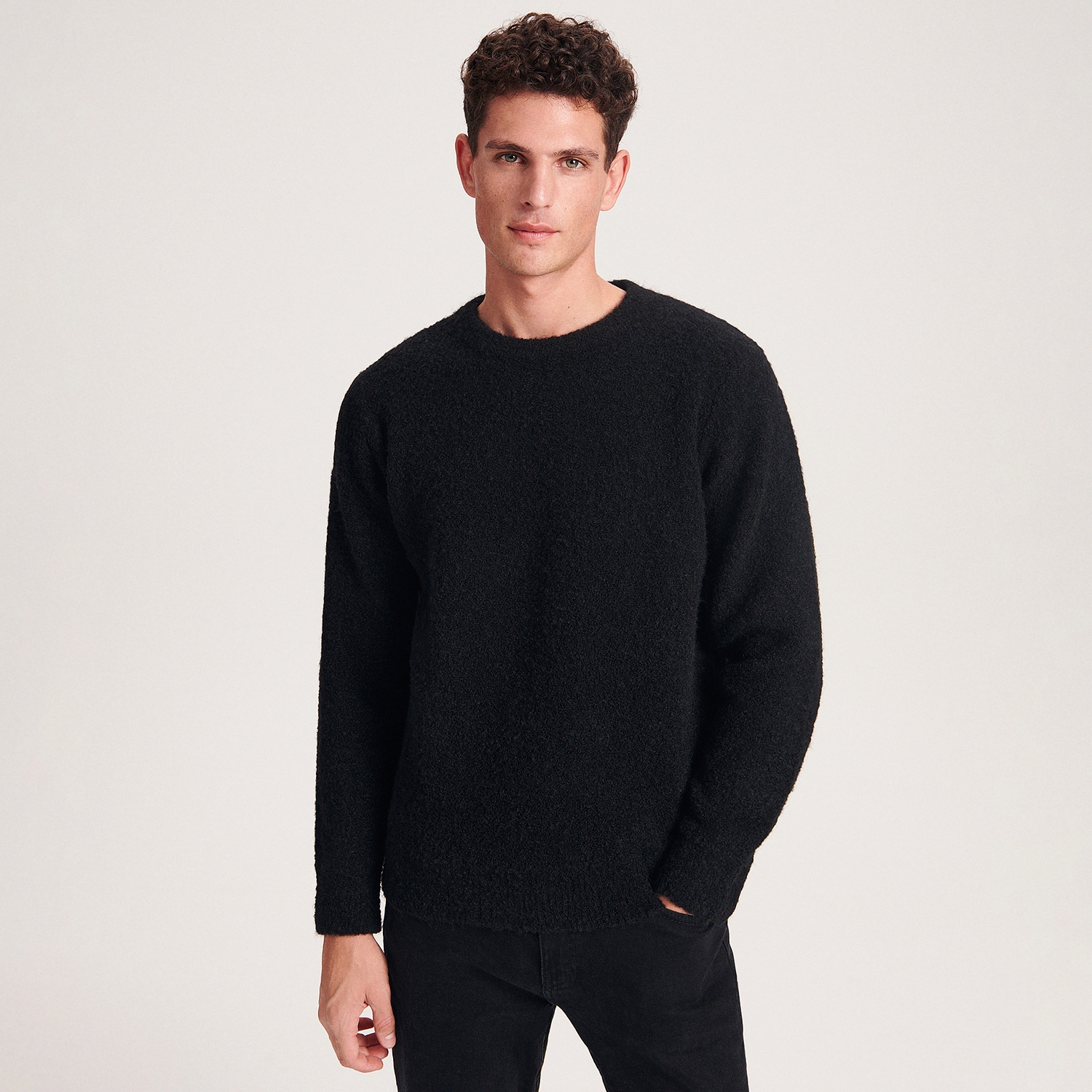 E-shop Reserved - Štruktúrovaný sveter s prímesou vlny - Čierna