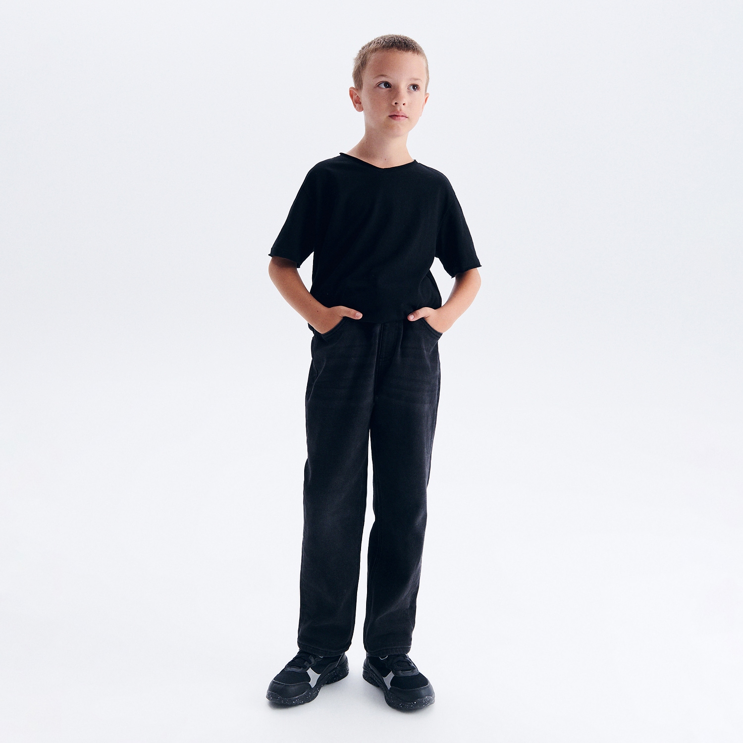 Reserved – Pantaloni – Negru Boy imagine noua 2022